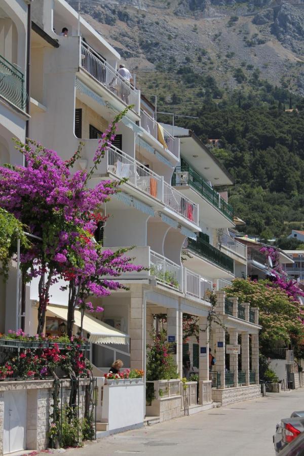 Apartments By The Sea Podgora, Makarska - 6713 Екстериор снимка