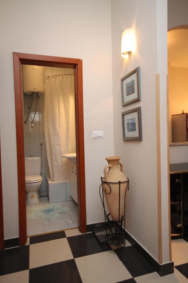 Apartments By The Sea Podgora, Makarska - 6713 Екстериор снимка