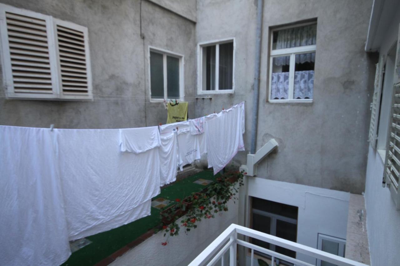 Apartments By The Sea Podgora, Makarska - 6713 Екстериор снимка
